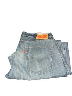 Levi's Men's Light Wash 514 Straight Jeans